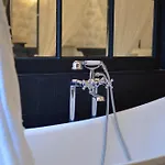 Bed & Breakfast Chateau De La Rochetiere