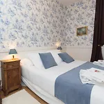Bed & Breakfast Chateau De La Rochetiere