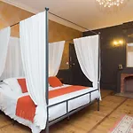 Bed & Breakfast Chateau De La Rochetiere 4*