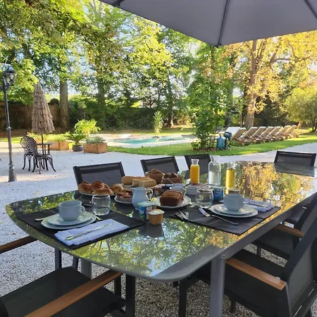 Bed & Breakfast Chateau De La Rochetiere Marcilloles