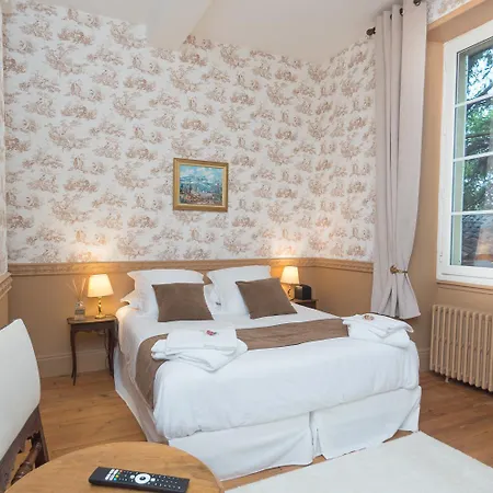 Château De La Rochetière Bed & Breakfast Marcilloles