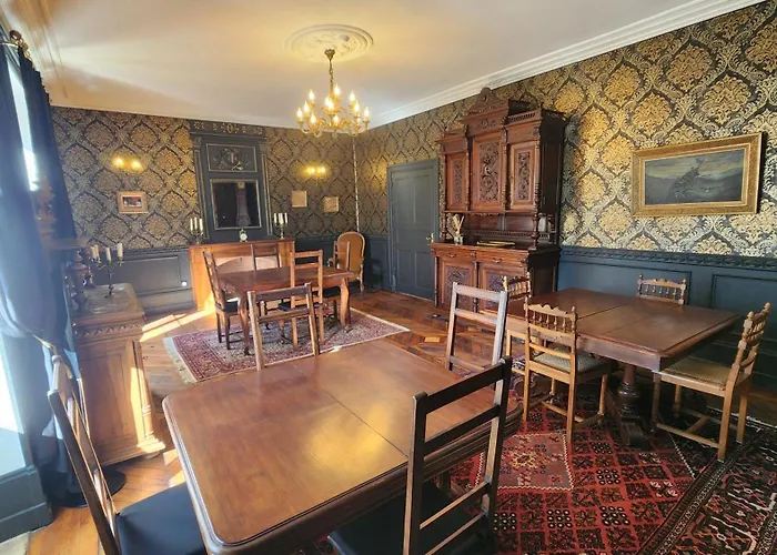 Chateau De La Rochetiere 4*